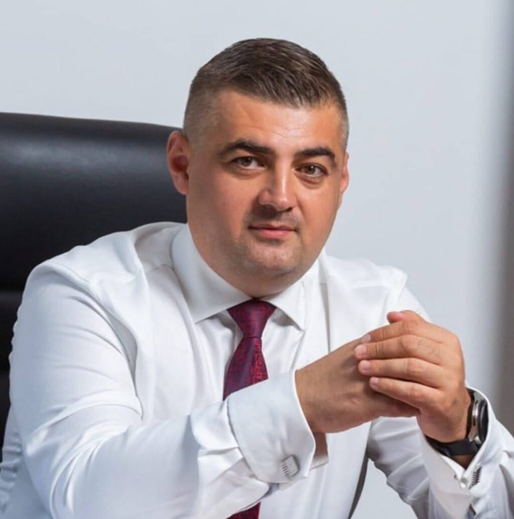 adi petre