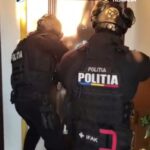 Tineri arestați pentru trafic de droguri. Comenzi preluate prin intermediul unei rețele de socializare