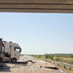 ALERTĂ PE A1! Autotren prăbușit pe sensul spre București: Mobilizare fulger a pompierilor din Potlogi în această dimineață!