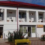 INVESTIȚIE CU GREUTATE LA GHERGHEASA! Contract de peste 800 de milioane de lei vechi semnat oficial pentru reparații pe drumurile din comună!