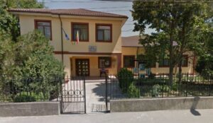 Primaria Racoviteni