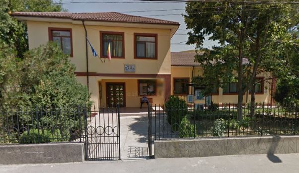 Primaria Racoviteni